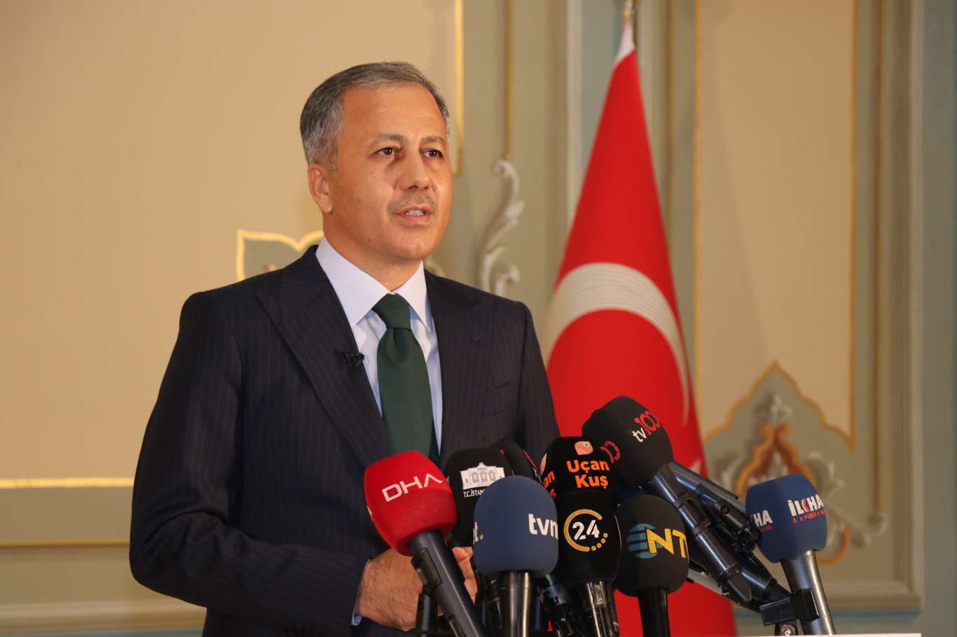 İstanbul'da yeni mesai saatleri belirlendi